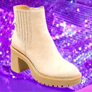 🆕Universal Thread Women’s Beige suede “Katrina” Block Heel Boots/Shoes❤️❤️Sz:11